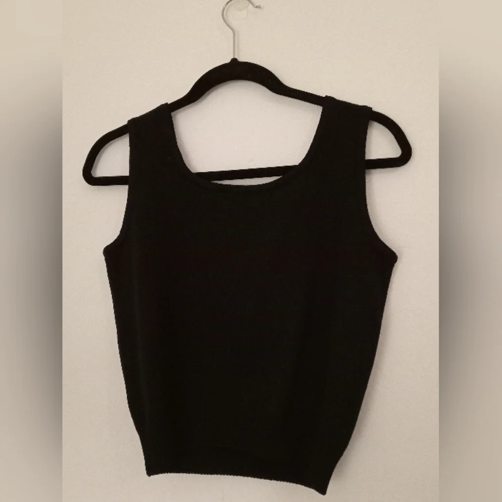 St. john Tank Shell - Picture 2 of 2